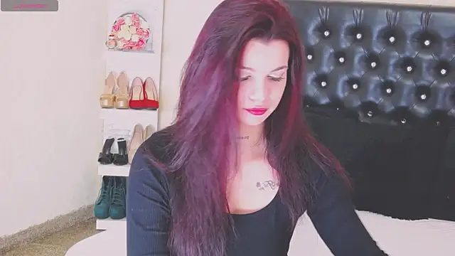 Allisonn223 online show from February 24, 1:34 pm