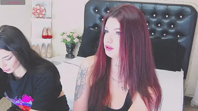 Snapshot of Allisonn223 chatting on April 21, 12:23 pm Allisonn223 online show from April 21, 12:23 pm