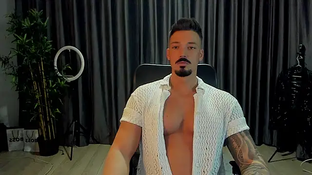 HaydenSpearss online show from April 4, 6:53 am