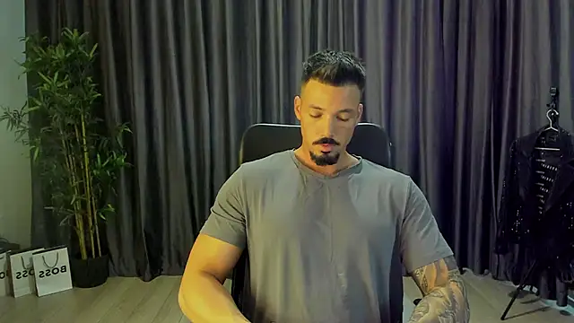 HaydenSpearss online show from May 19, 7:48 am
