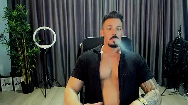 HaydenSpearss online show from March 18, 1:02 pm