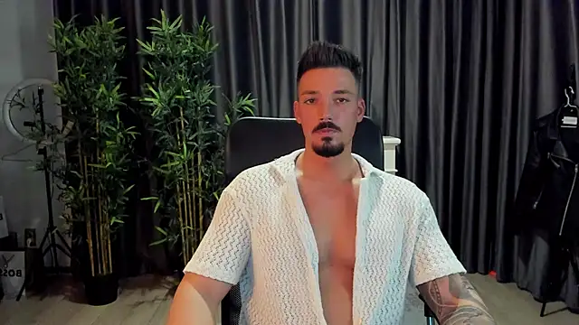 Snapshot of HaydenSpearss chatting on February 4, 3:15 pm HaydenSpearss online show from February 4, 3:15 pm