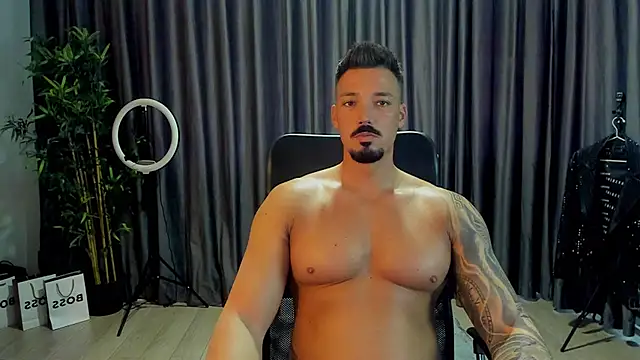 HaydenSpearss online show from May 10, 6:50 am