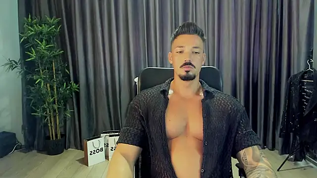 Snapshot of HaydenSpearss chatting on June 27, 6:41 am HaydenSpearss online show from June 27, 6:41 am