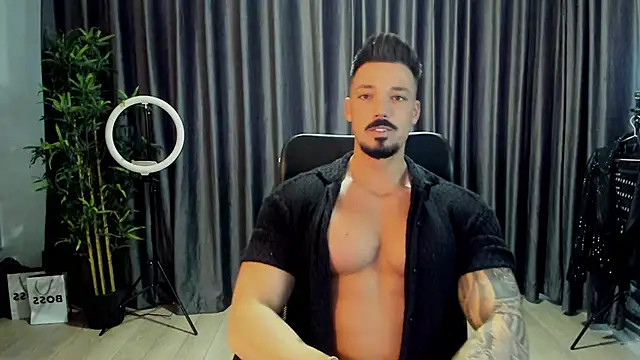 HaydenSpearss online show from February 1, 8:01 am