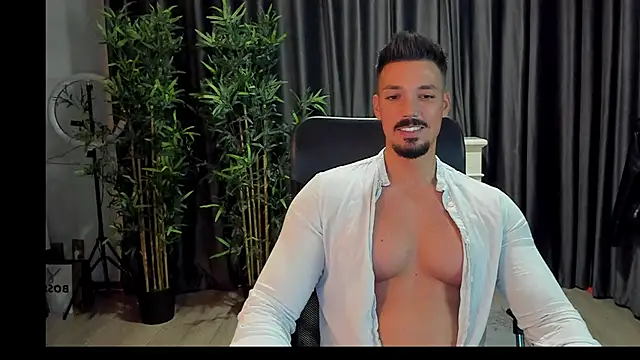 Snapshot of HaydenSpearss chatting on February 5, 3:52 pm HaydenSpearss online show from February 5, 3:52 pm
