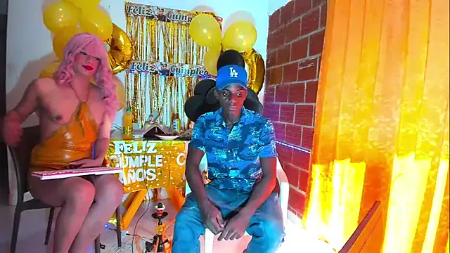 blackWhite hot online show from November 21, 8:30 pm