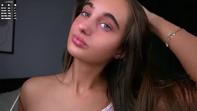 PiquingOgalala online show from November 3, 1:11 am