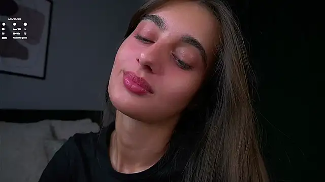 PiquingOgalala online show from February 8, 1:03 am