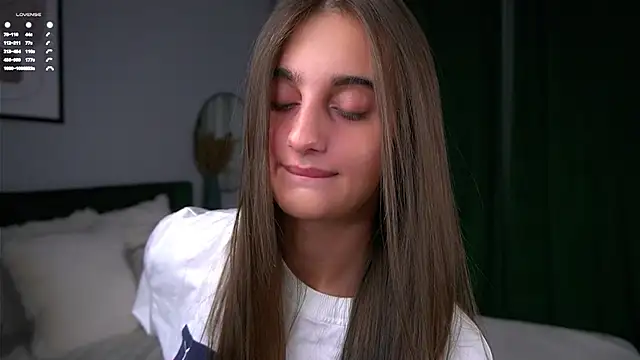 PiquingOgalala online show from November 30, 1:06 am