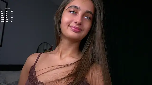 PiquingOgalala online show from February 15, 1:06 am