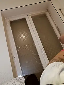 Laanegraofficial  online show from January 18, 1:19 am