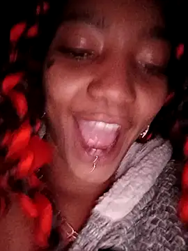 Laanegraofficial  online show from December 13, 9:20 pm