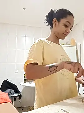 Laanegraofficial  online show from February 2, 6:09 pm