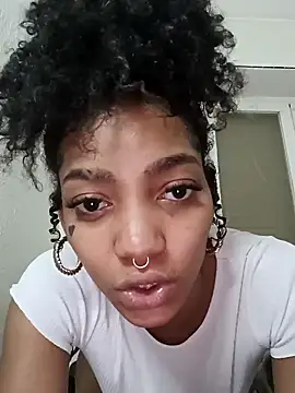 Laanegraofficial  online show from January 4, 8:37 pm