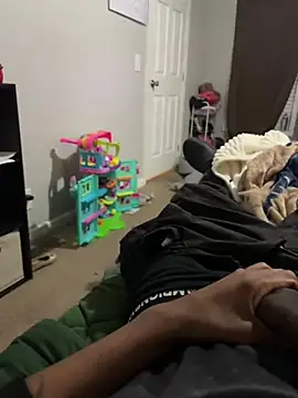 Snapshot of zerodaddydom chatting on December 28, 11:26 pm zerodaddydom online show from December 28, 11:26 pm