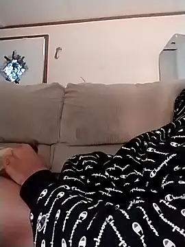 Snapshot of zerodaddydom chatting on November 21, 7:13 pm zerodaddydom online show from November 21, 7:13 pm