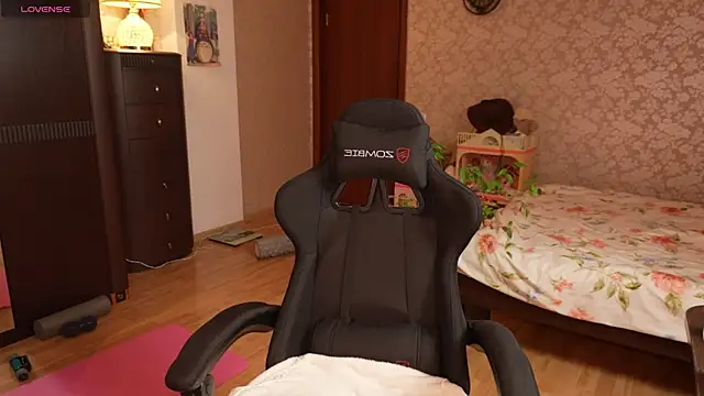 Snapshot of LunaLissa chatting on October 3, 3:13 pm LunaLissa online show from October 3, 3:13 pm