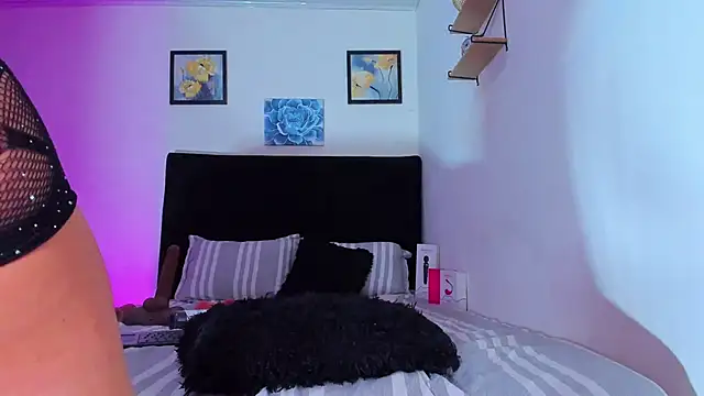 anahidolls online show from October 23, 12:59 pm