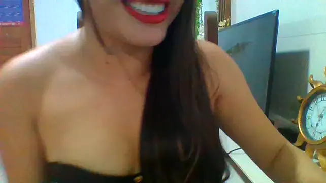 isablook online show from February 11, 9:03 pm