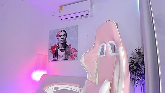 aleja rythm online show from March 18, 6:28 pm