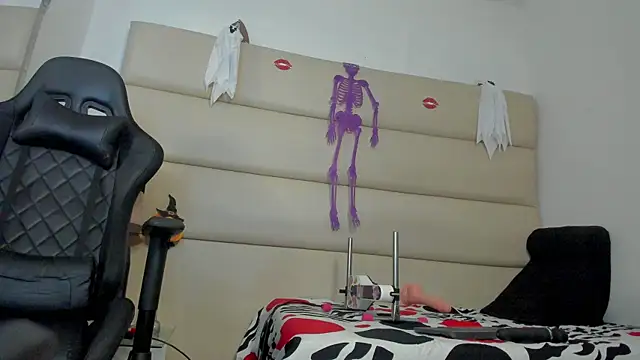 avatomas 02 online show from October 30, 4:00 am