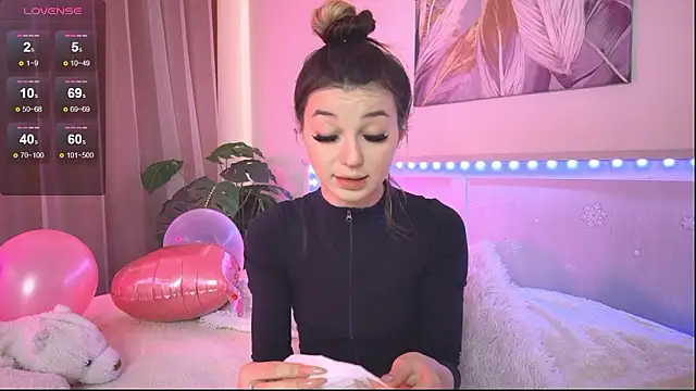 Snapshot of Veronica_leal chatting on February 23, 8:37 am Veronica leal online show from February 23, 8:37 am