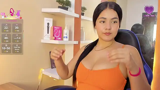 Hanah Greey online show from September 23, 7:43 pm