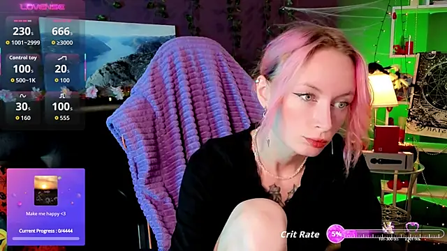  HelenCarter online show from November 3, 8:45 pm