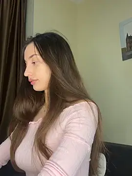 Polli Kiss online show from October 18, 6:54 pm