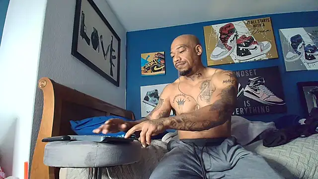 athephenomenal1 online show from November 21, 11:42 am