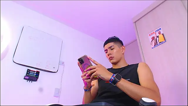 Valerio 20 online show from June 2, 9:26 pm