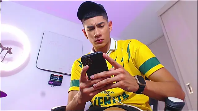Valerio 20 online show from July 2, 10:38 pm