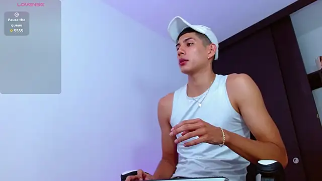 Valerio 20 online show from February 14, 7:33 pm