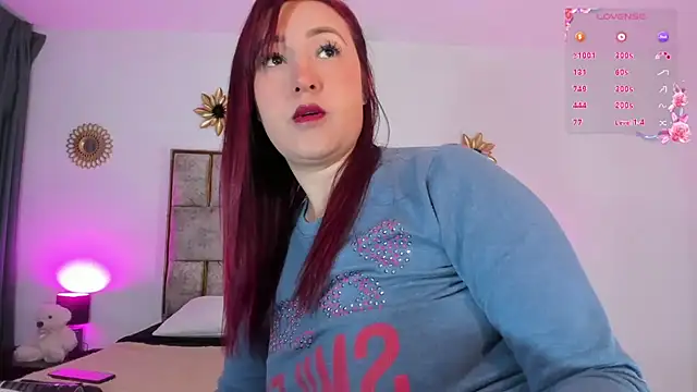 Snapshot of charylove11 chatting on October 1, 3:22 am charylove11 online show from October 1, 3:22 am