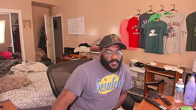 MrChuckDailyXXX online show from November 5, 2:53 pm