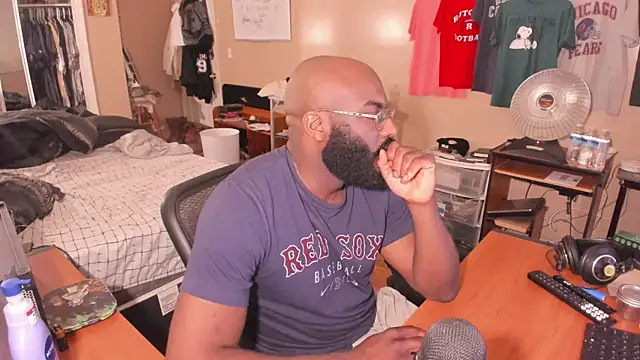 MrChuckDailyXXX online show from November 22, 2:10 am