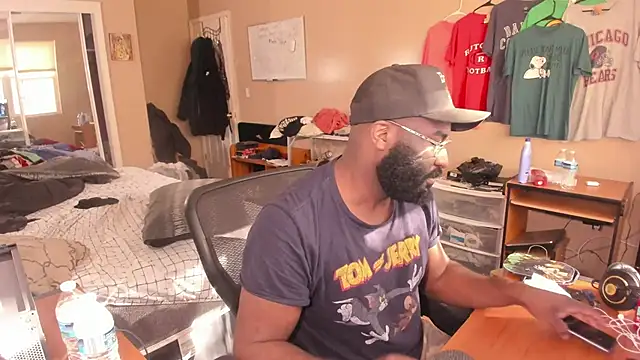 MrChuckDailyXXX online show from October 23, 2:27 pm