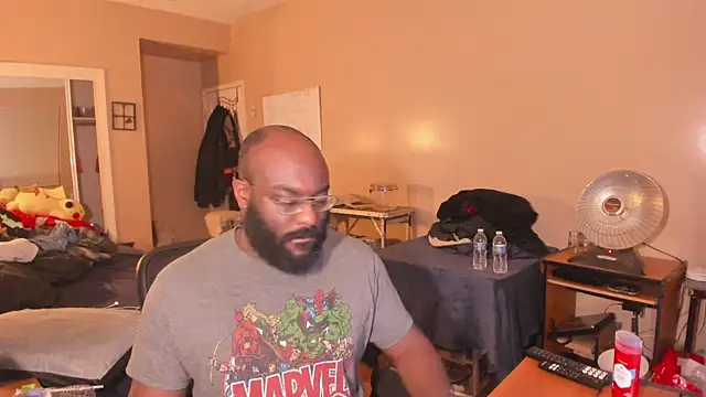 MrChuckDailyXXX online show from April 16, 3:18 am