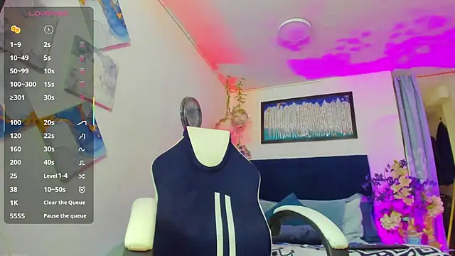 Snapshot of Adil_aminn chatting on February 10, 10:09 pm Adil aminn online show from February 10, 10:09 pm