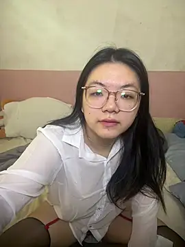 liu195874 online show from February 14, 7:30 am