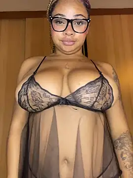 Snapshot of Eloisa_cleavage_ chatting on July 7, 10:08 am Eloisa cleavage online show from July 7, 10:08 am