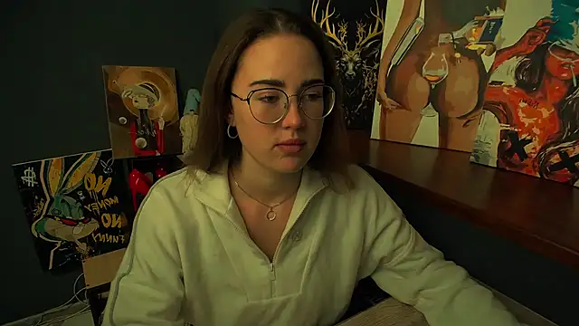 luxie milady online show from March 1, 12:49 pm