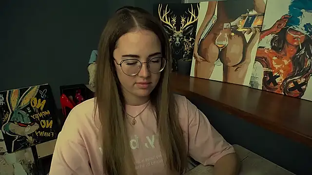 Snapshot of luxie_milady chatting on November 7, 1:26 pm luxie milady online show from November 7, 1:26 pm