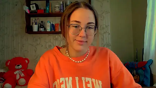 Snapshot of luxie_milady chatting on October 7, 8:37 am luxie milady online show from October 7, 8:37 am