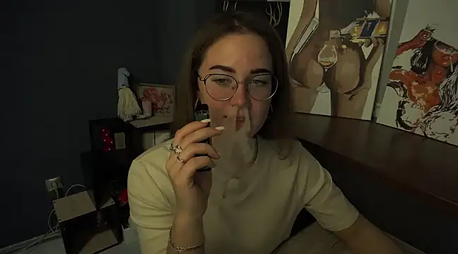 Snapshot of luxie_milady chatting on March 12, 2:12 pm luxie milady online show from March 12, 2:12 pm