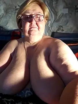 Snapshot of Awn290668 chatting on October 29, 5:28 am Awn290668 online show from October 29, 5:28 am