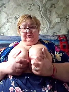 Awn290668 online show from April 8, 5:31 am