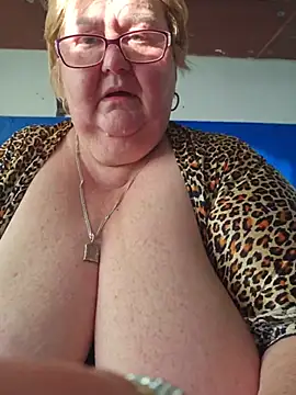 Snapshot of Awn290668 chatting on July 13, 4:17 pm Awn290668 online show from July 13, 4:17 pm