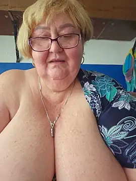 Snapshot of Awn290668 chatting on June 27, 1:17 pm Awn290668 online show from June 27, 1:17 pm